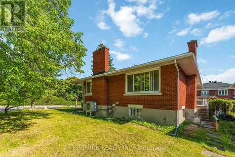 1530 Clementine Boulevard West Ottawa ON K1H 8G3