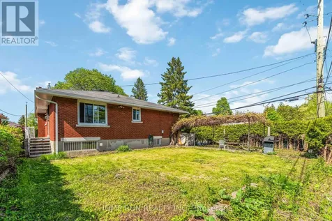 1530 Clementine Boulevard West Ottawa ON K1H 8G3