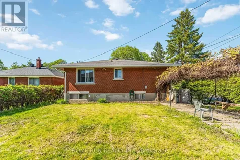 1530 Clementine Boulevard West Ottawa ON K1H 8G3