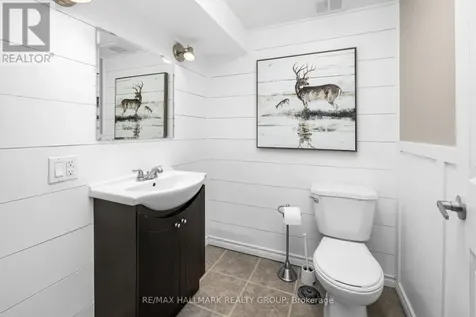 2041 Kingsley Road Ottawa ON K2C 2X6