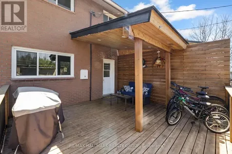 2041 Kingsley Road Ottawa ON K2C 2X6
