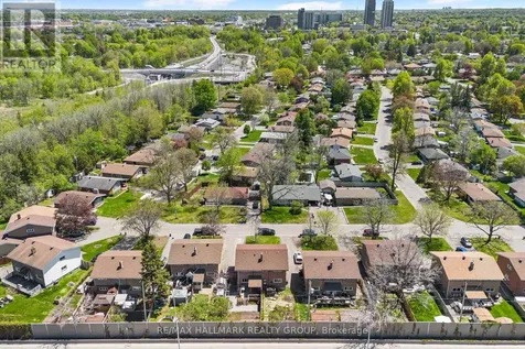 2041 Kingsley Road Ottawa ON K2C 2X6