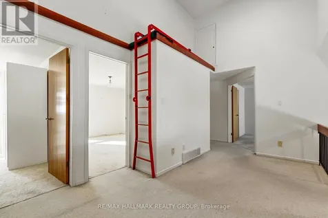 500 Foxview Place Ottawa ON K1K 4C4