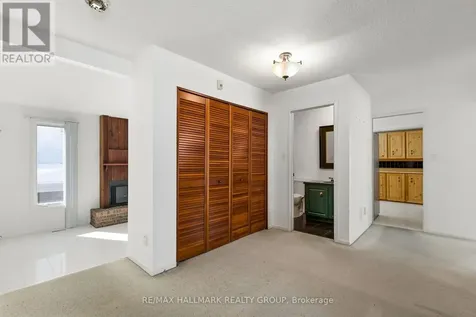 500 Foxview Place Ottawa ON K1K 4C4