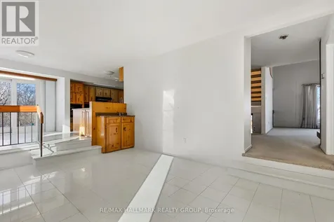 500 Foxview Place Ottawa ON K1K 4C4