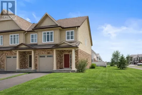 844 Cedar Creek Drive Ottawa ON K1T 0B3