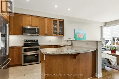 844 Cedar Creek Drive Ottawa ON K1T 0B3