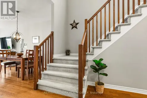844 Cedar Creek Drive Ottawa ON K1T 0B3