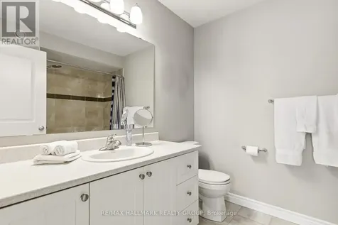 844 Cedar Creek Drive Ottawa ON K1T 0B3