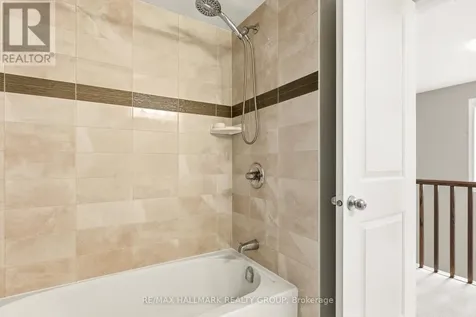 844 Cedar Creek Drive Ottawa ON K1T 0B3
