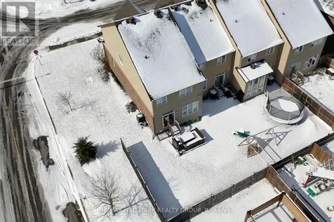 844 Cedar Creek Drive Ottawa ON K1T 0B3