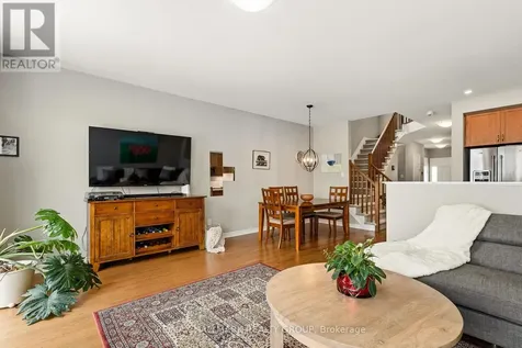 844 Cedar Creek Drive Ottawa ON K1T 0B3