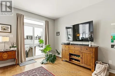 844 Cedar Creek Drive Ottawa ON K1T 0B3