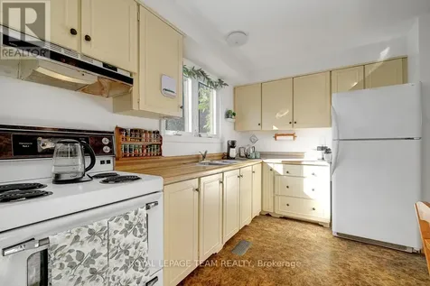 1154 Brookfield Road East Ottawa ON K1V 6H7