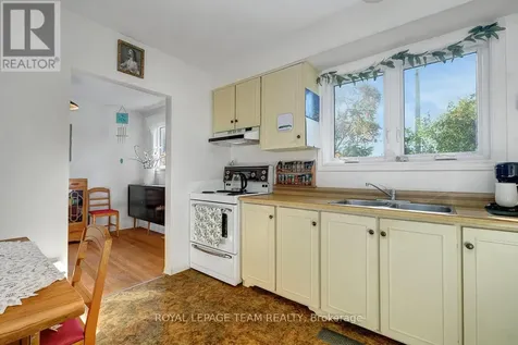 1154 Brookfield Road East Ottawa ON K1V 6H7