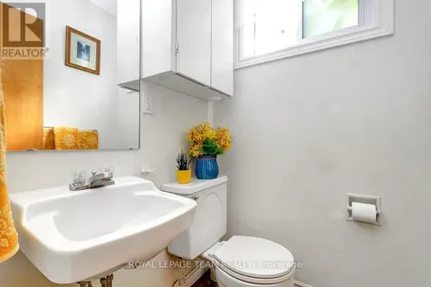 1154 Brookfield Road East Ottawa ON K1V 6H7
