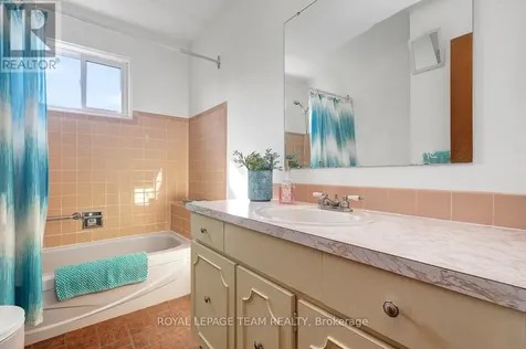 1154 Brookfield Road East Ottawa ON K1V 6H7