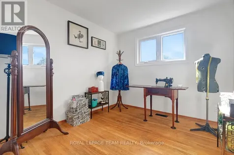 1154 Brookfield Road East Ottawa ON K1V 6H7