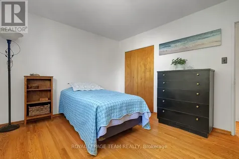 1154 Brookfield Road East Ottawa ON K1V 6H7