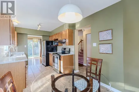 94 Markland Crescent Ottawa ON K2G 5Z7