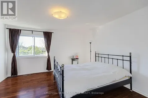 94 Markland Crescent Ottawa ON K2G 5Z7
