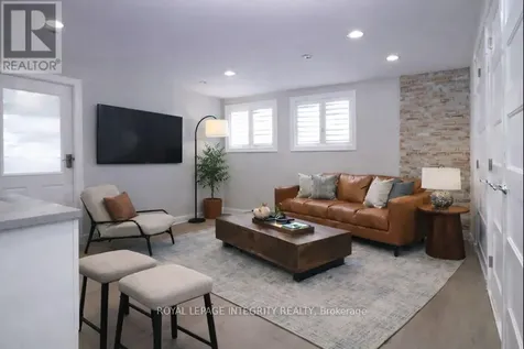 9B Gwynne Avenue South Ottawa ON K1Y 1X1