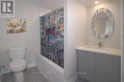9B Gwynne Avenue South Ottawa ON K1Y 1X1