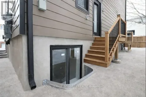 9B Gwynne Avenue South Ottawa ON K1Y 1X1