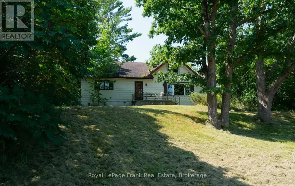 3320 Buckhorn Road Selwyn ON K0L 1J0