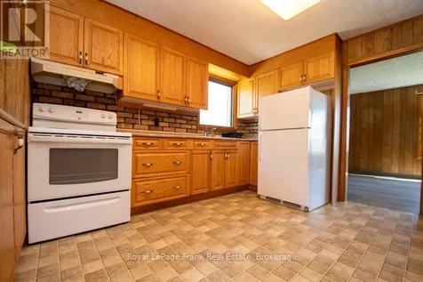 3320 Buckhorn Road Selwyn ON K0L 1J0