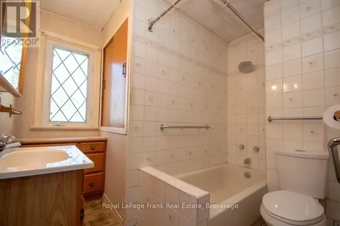 3320 Buckhorn Road Selwyn ON K0L 1J0