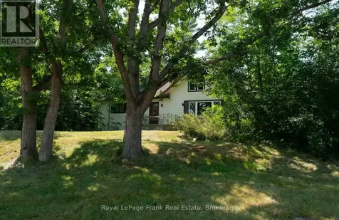 3320 Buckhorn Road Selwyn ON K0L 1J0