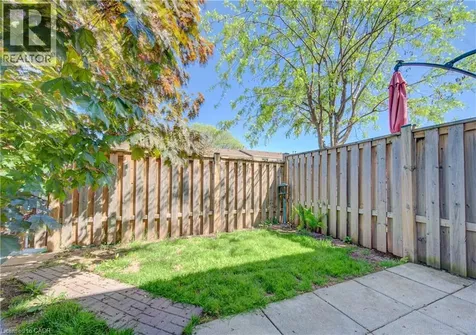 150 Gateshead Crescent Stoney Creek ON L9G 4A7