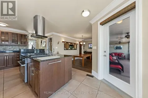 405 Champlain Road Penetanguishene ON L9M 1S3