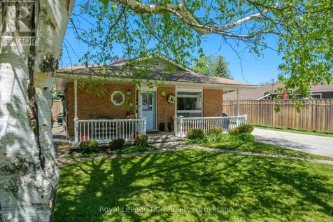 74 Grenville Street North Saugeen Shores ON N0H 2L0