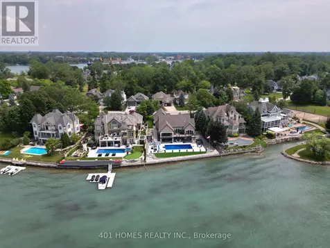 261 Crystal Bay Drive East Amherstburg ON N9V 4C4