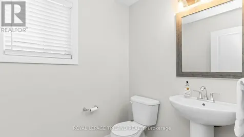 8 Melrose Court St. Thomas ON N5R 0J4