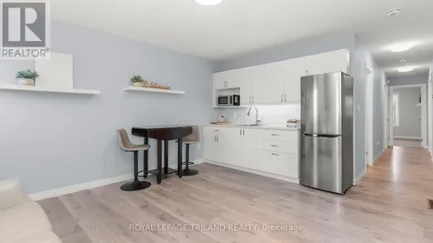 8 Melrose Court St. Thomas ON N5R 0J4