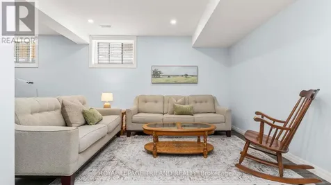 8 Melrose Court St. Thomas ON N5R 0J4