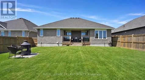 8 Melrose Court St. Thomas ON N5R 0J4