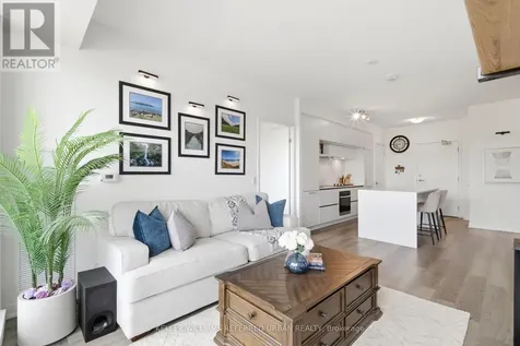 6 David Eyer Road Richmond Hill ON L4S 0N5