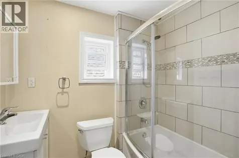 43 Cameron Avenue North Hamilton ON L8H 4Y9