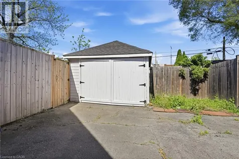 43 Cameron Avenue North Hamilton ON L8H 4Y9