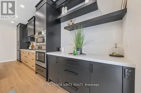 1160 Skyridge Boulevard Pickering ON L1X 0M3