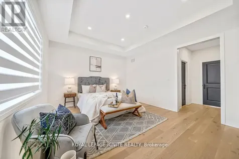 1160 Skyridge Boulevard Pickering ON L1X 0M3