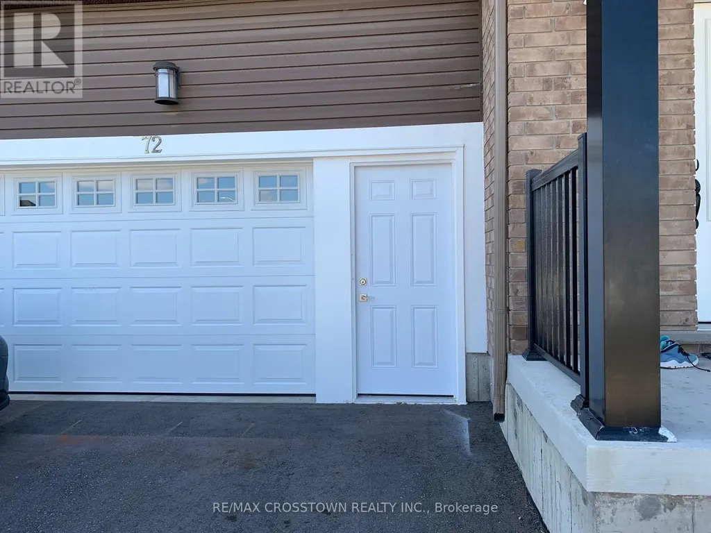 72 Mabern Street Barrie ON L9J 0J2