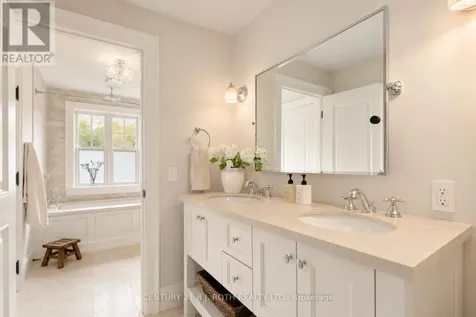 1715 Wilkinson Street Innisfil ON L9S 5A8