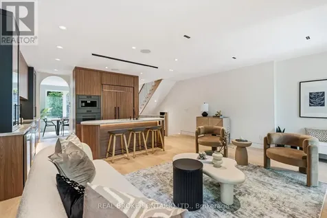 143 Fairview Avenue Toronto (junction Area) ON M6P 3A6