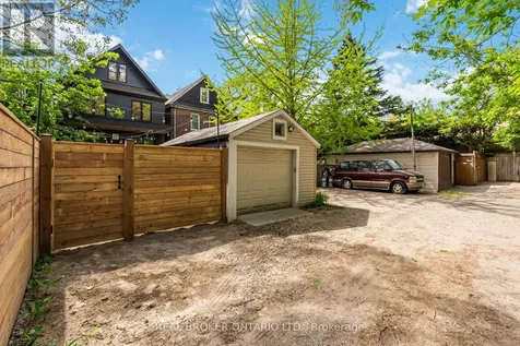 143 Fairview Avenue Toronto (junction Area) ON M6P 3A6