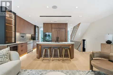 143 Fairview Avenue Toronto (junction Area) ON M6P 3A6